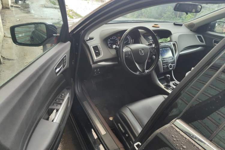 Used Acura TLX-L 2018 2.4L Comfort Edition Driver Seat