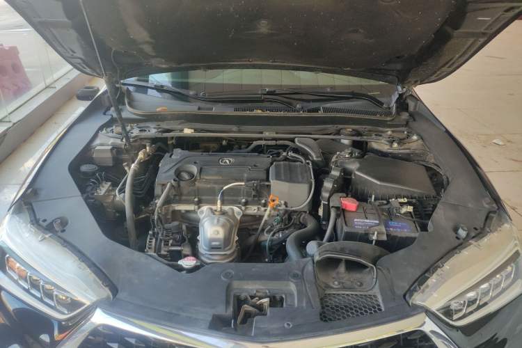 Used Acura TLX-L 2018 2.4L Comfort Edition Engine Bay