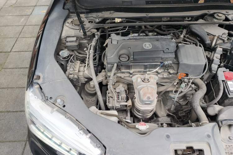 Used Acura TLX-L 2018 2.4L Enjoy Edition Engine Bay Right