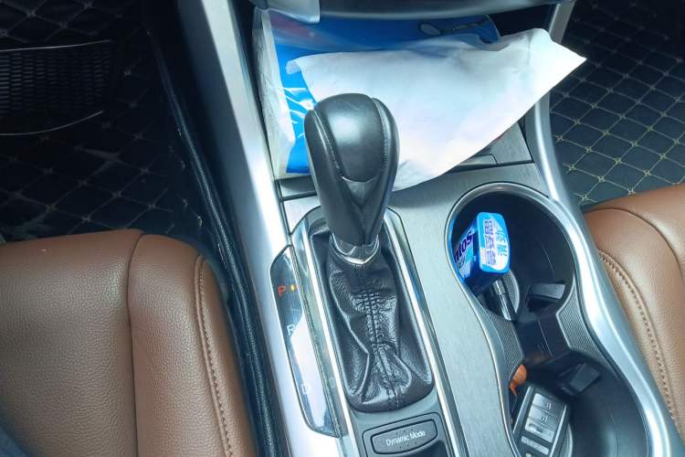 Used Acura TLX-L 2018 2.4L Enjoy Edition Gear Lever