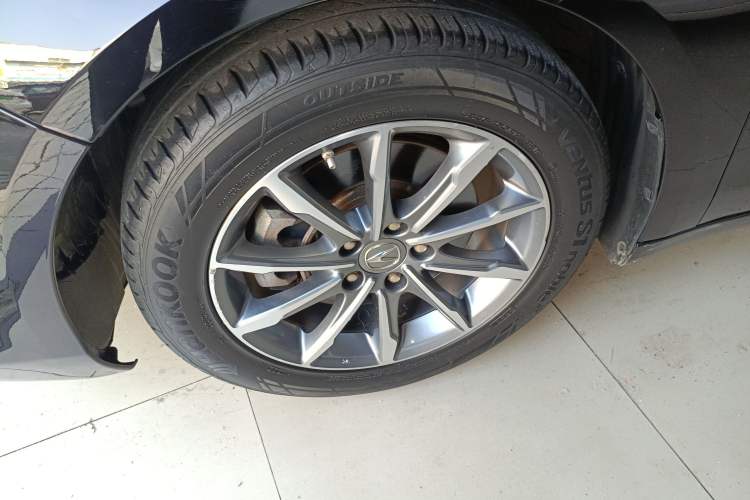 Used Acura TLX-L 2018 2.4L Comfort Edition Left Front Wheel Hub