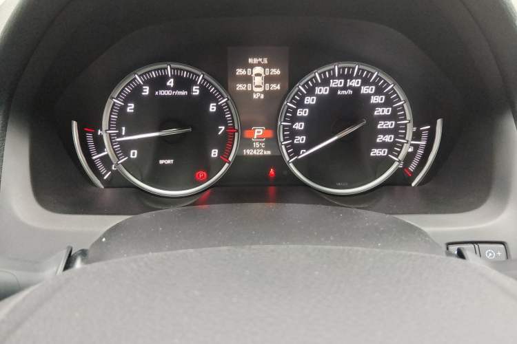 Used Acura TLX-L 2018 2.4L Enjoy Edition Odometer Close Up