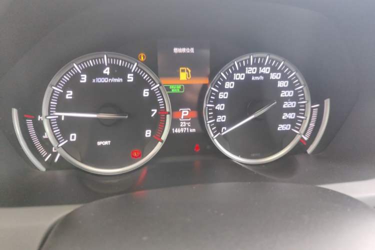 Used Acura TLX-L 2018 2.4L Comfort Edition Odometer Close Up