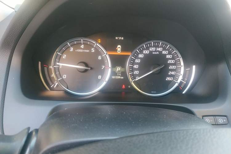 Used Acura TLX-L 2018 2.4L Comfort Edition Odometer Close Up