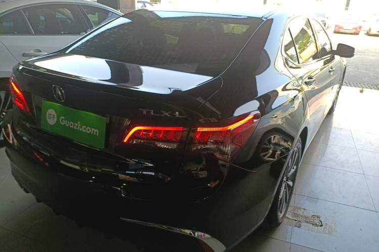 Used Acura TLX-L 2018 2.4L Comfort Edition Rear Right 45 Deg