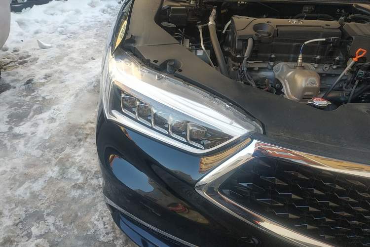 Used Acura TLX-L 2018 2.4L Comfort Edition Right Front Headlight