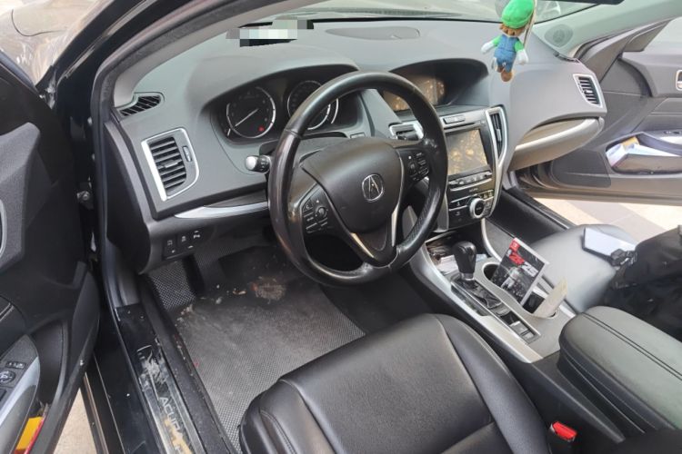 Used Acura TLX-L 2018 2.4L Comfort Edition Steering Wheel