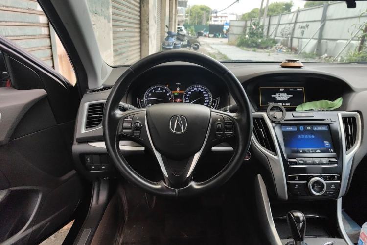 Used Acura TLX-L 2018 2.4L Comfort Edition Steering Wheel