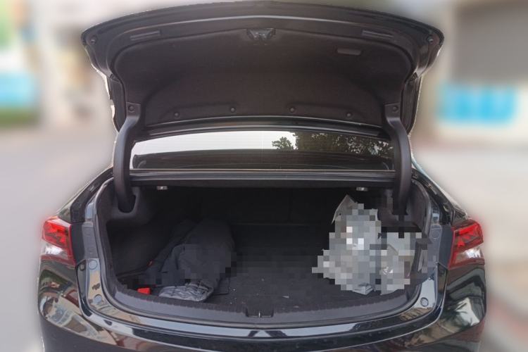 Used Acura TLX-L 2018 2.4L Deluxe Edition Trunk