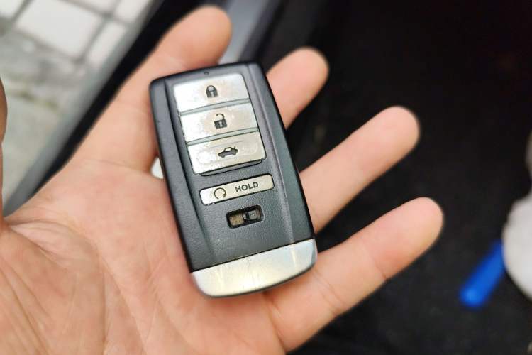 Used Acura TLX-L 2018 2.4L Enjoy Edition Vehicle Key
