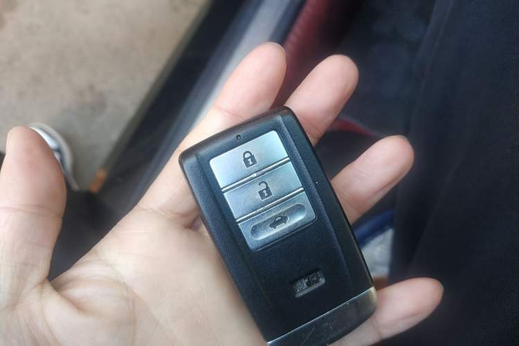 Used Acura TLX-L 2018 2.4L Comfort Edition Vehicle Key