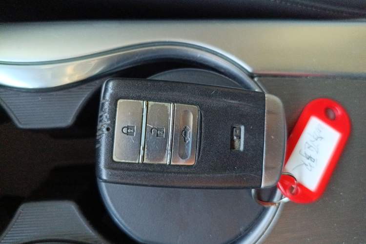 Used Acura TLX-L 2018 2.4L Comfort Edition Vehicle Key