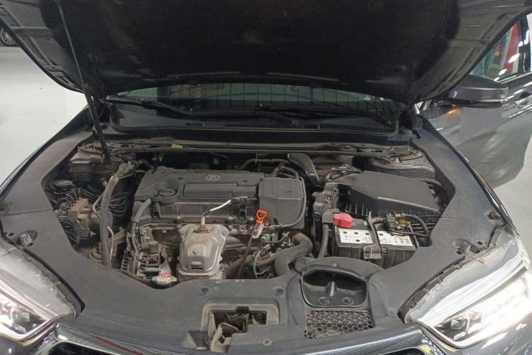Used Acura TLX-L 2018 2.4L Diamond Edition Engine Bay