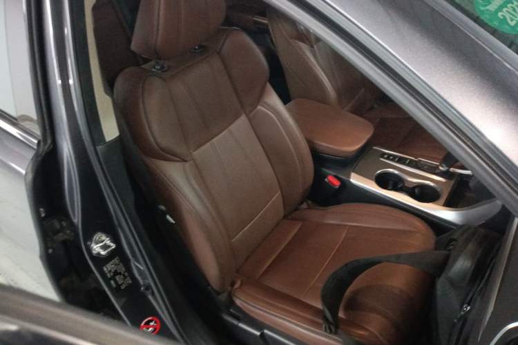 Used Acura TLX-L 2018 2.4L Diamond Edition Right Front Seat