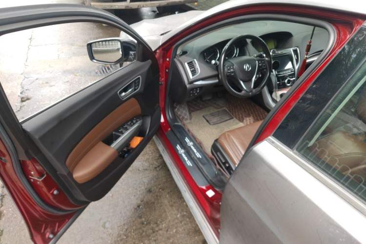 Used Acura TLX-L 2018 2.4L Deluxe Edition Driver Seat