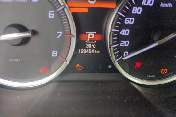 Used Acura TLX-L 2018 2.4L Deluxe Edition Odometer Close Up