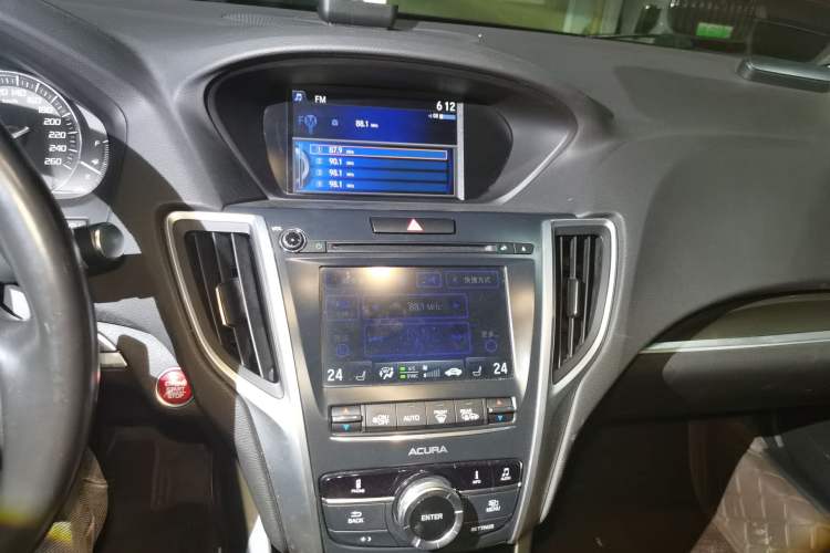Used Acura TLX-L 2018 2.4L Deluxe Edition Audio And AC Panel