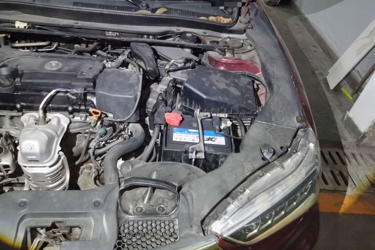 Used Acura TLX-L 2018 2.4L Deluxe Edition Engine Bay Left