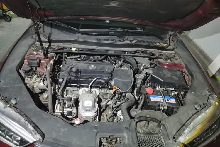 Used Acura TLX-L 2018 2.4L Deluxe Edition Engine Bay