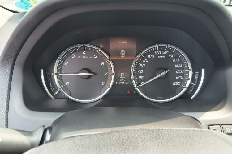 Used Acura TLX-L 2018 2.4L Deluxe Edition Odometer Close Up