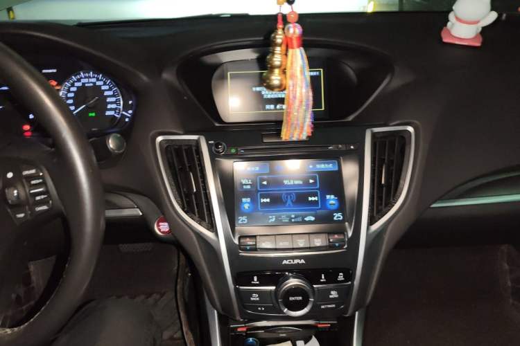Used Acura TLX-L 2018 2.4L Comfort Edition Audio And AC Panel