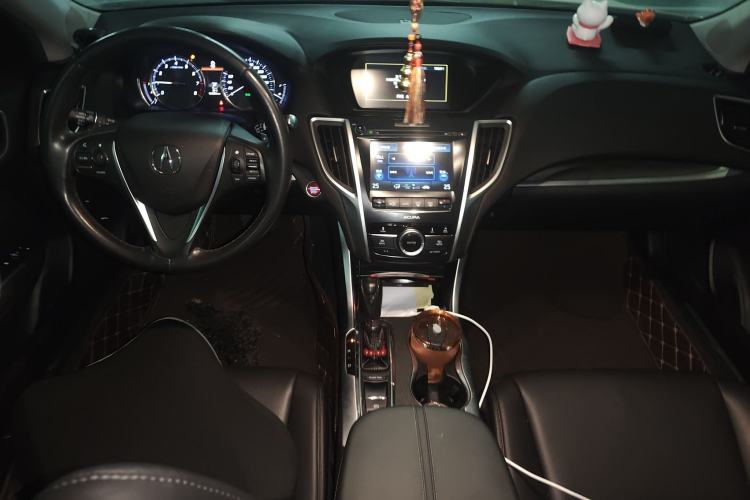 Used Acura TLX-L 2018 2.4L Comfort Edition Center Console
