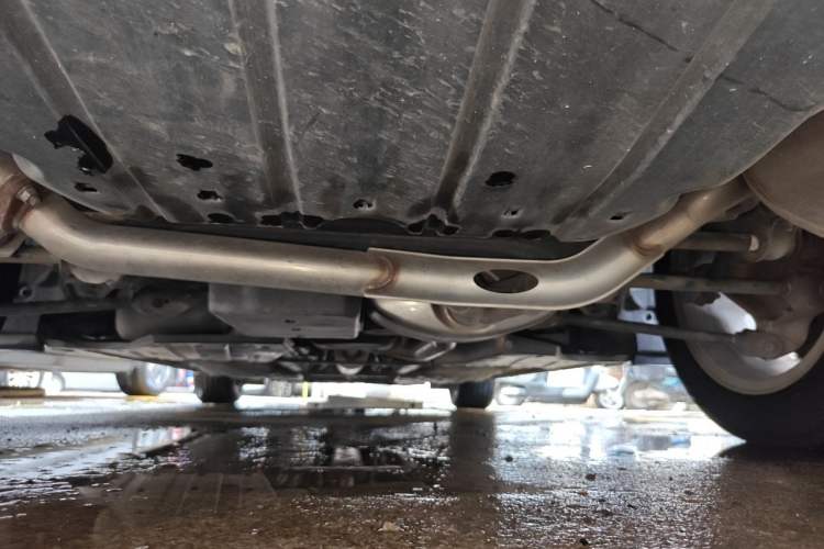 Used Acura TLX-L 2018 2.4L Comfort Edition Chassis Rear