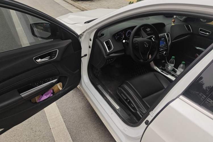Used Acura TLX-L 2018 2.4L Comfort Edition Driver Seat