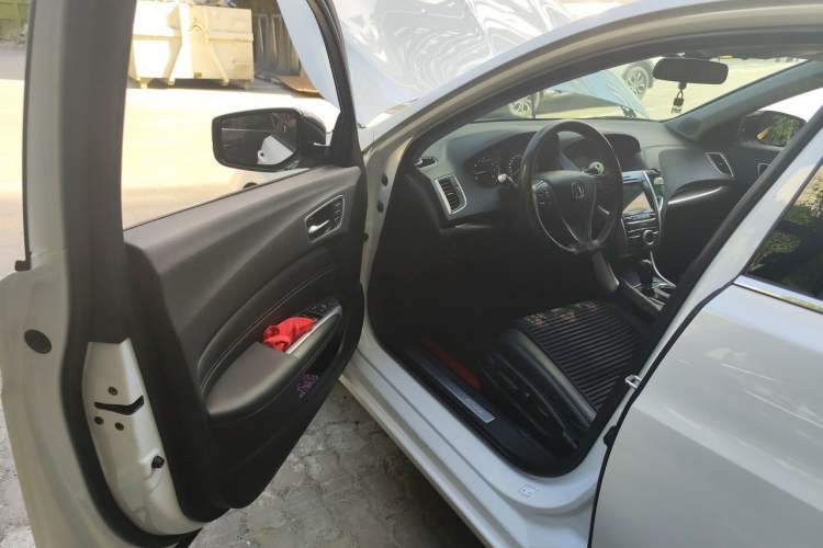 Used Acura TLX-L 2018 2.4L Comfort Edition Driver Seat