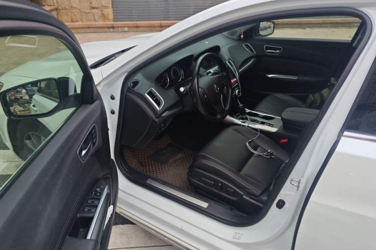 Used Acura TLX-L 2018 2.4L Comfort Edition Driver Seat