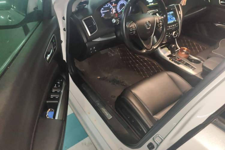 Used Acura TLX-L 2018 2.4L Comfort Edition Driver Seat
