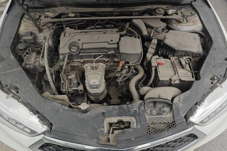 Used Acura TLX-L 2018 2.4L Comfort Edition Engine Bay