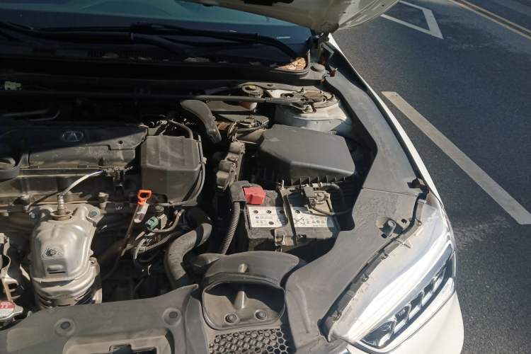 Used Acura TLX-L 2018 2.4L Comfort Edition Engine Bay Left