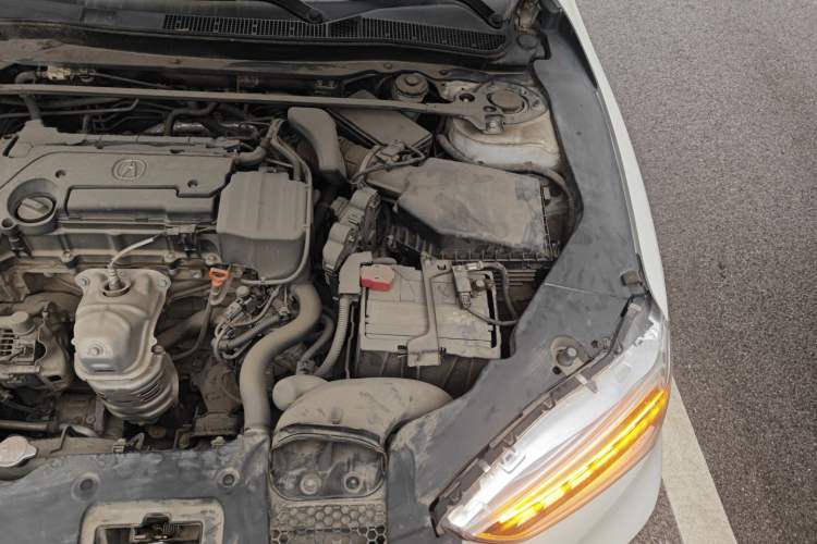 Used Acura TLX-L 2018 2.4L Comfort Edition Engine Bay Left