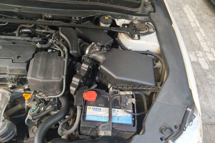 Used Acura TLX-L 2018 2.4L Comfort Edition Engine Bay Left
