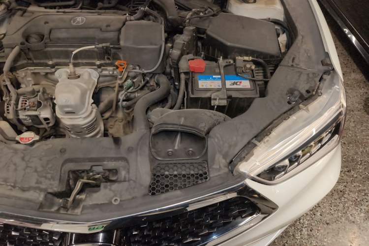 Used Acura TLX-L 2018 2.4L Comfort Edition Engine Bay Left