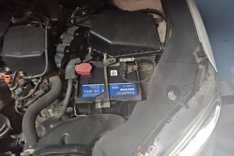 Used Acura TLX-L 2018 2.4L Comfort Edition Engine Bay Left