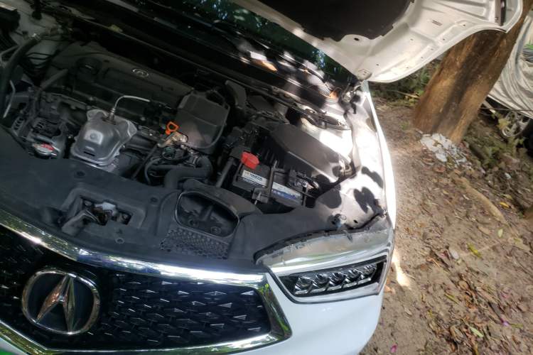 Used Acura TLX-L 2018 2.4L Comfort Edition Engine Bay Left