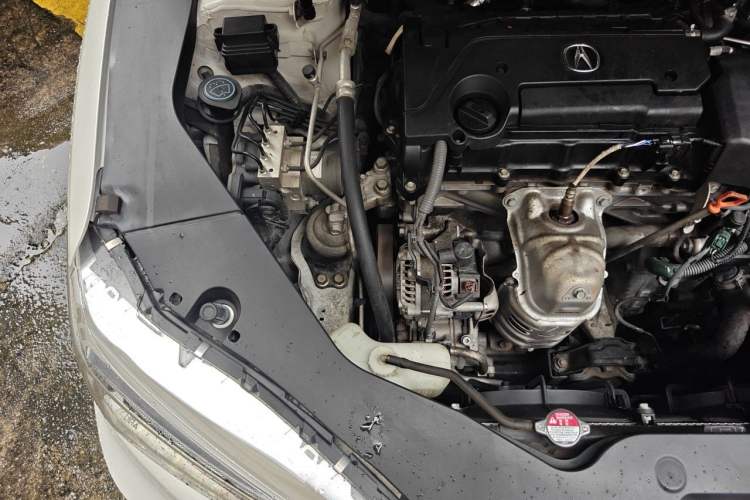 Used Acura TLX-L 2018 2.4L Comfort Edition Engine Bay Right