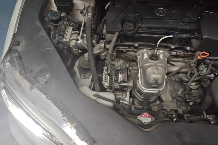 Used Acura TLX-L 2018 2.4L Comfort Edition Engine Bay Right