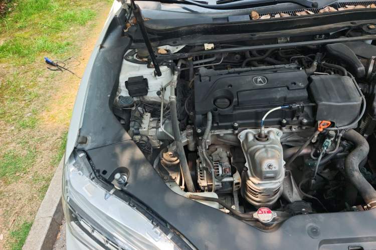 Used Acura TLX-L 2018 2.4L Enjoy Edition Engine Bay Right
