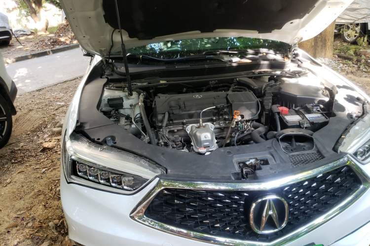 Used Acura TLX-L 2018 2.4L Comfort Edition Engine Bay Right
