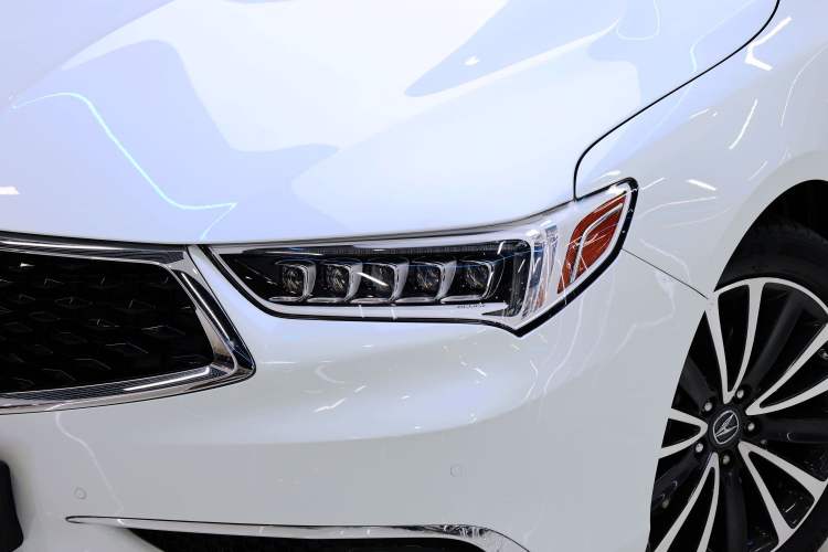 Used Acura TLX-L 2018 2.4L Deluxe Edition Exterior 7