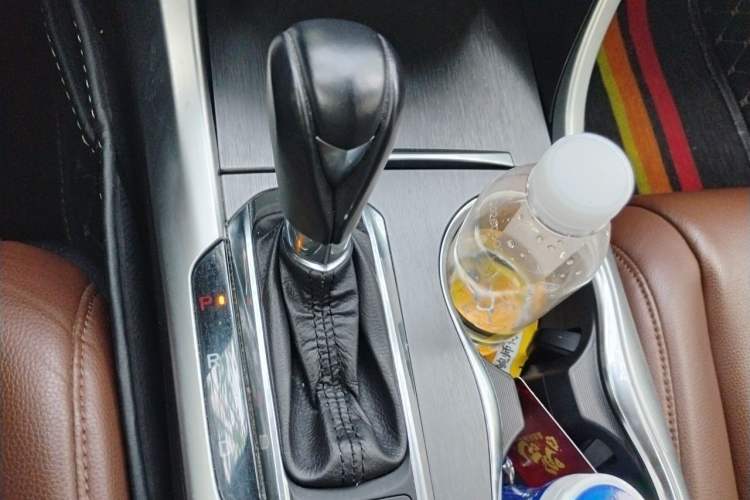 Used Acura TLX-L 2018 2.4L Enjoy Edition Gear Lever