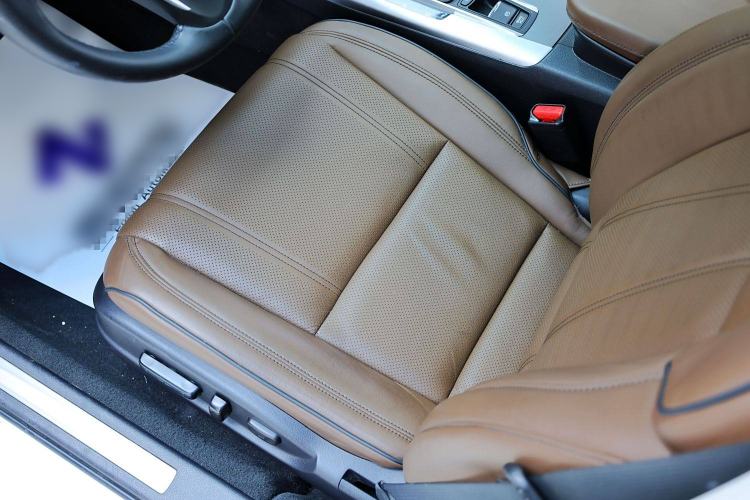 Used Acura TLX-L 2018 2.4L Deluxe Edition Interior 10