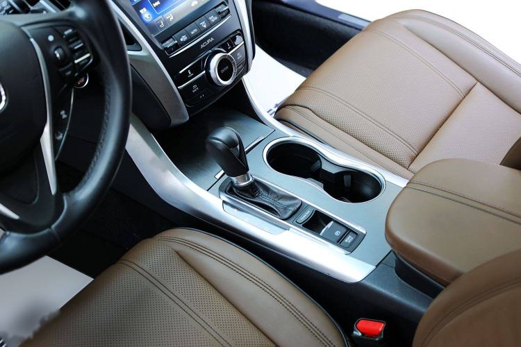 Used Acura TLX-L 2018 2.4L Deluxe Edition Interior 6