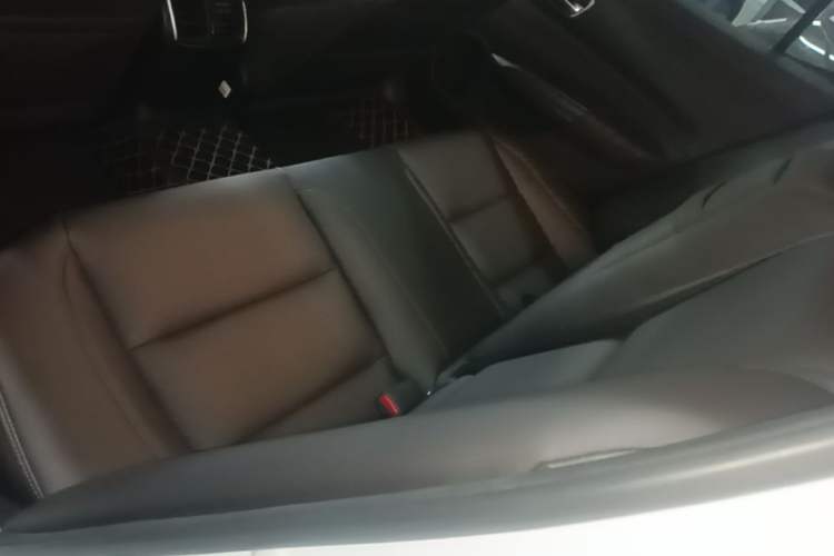 Used Acura TLX-L 2018 2.4L Comfort Edition Left Rear Seat