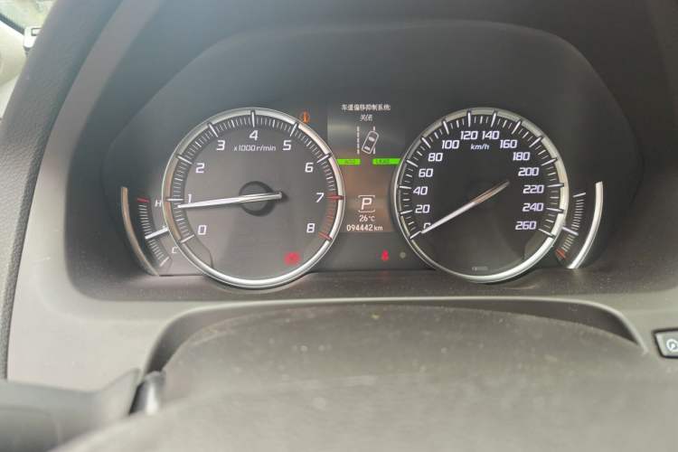 Used Acura TLX-L 2018 2.4L Diamond Edition Odometer Close Up
