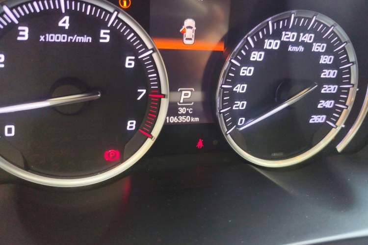 Used Acura TLX-L 2018 2.4L Comfort Edition Odometer Close Up