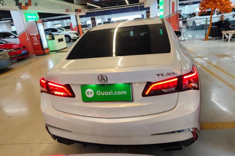 Used Acura TLX-L 2018 2.4L Comfort Edition Rear